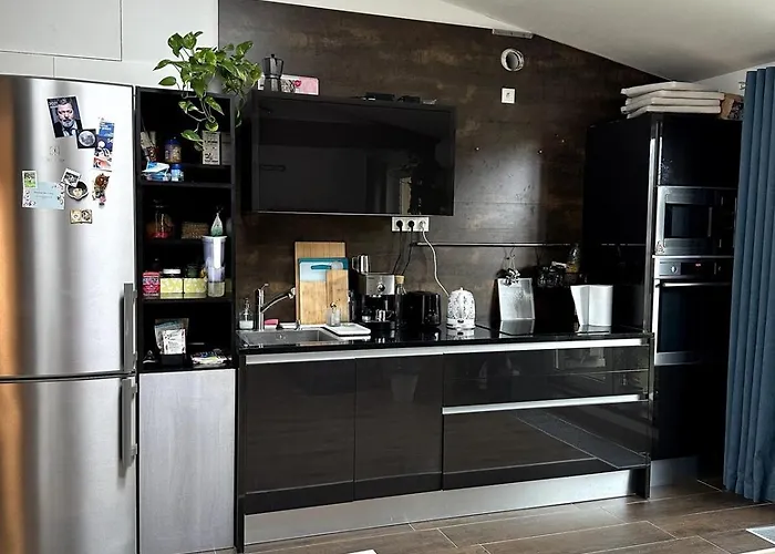 Cozy Penthouse In Old Town Bratislava